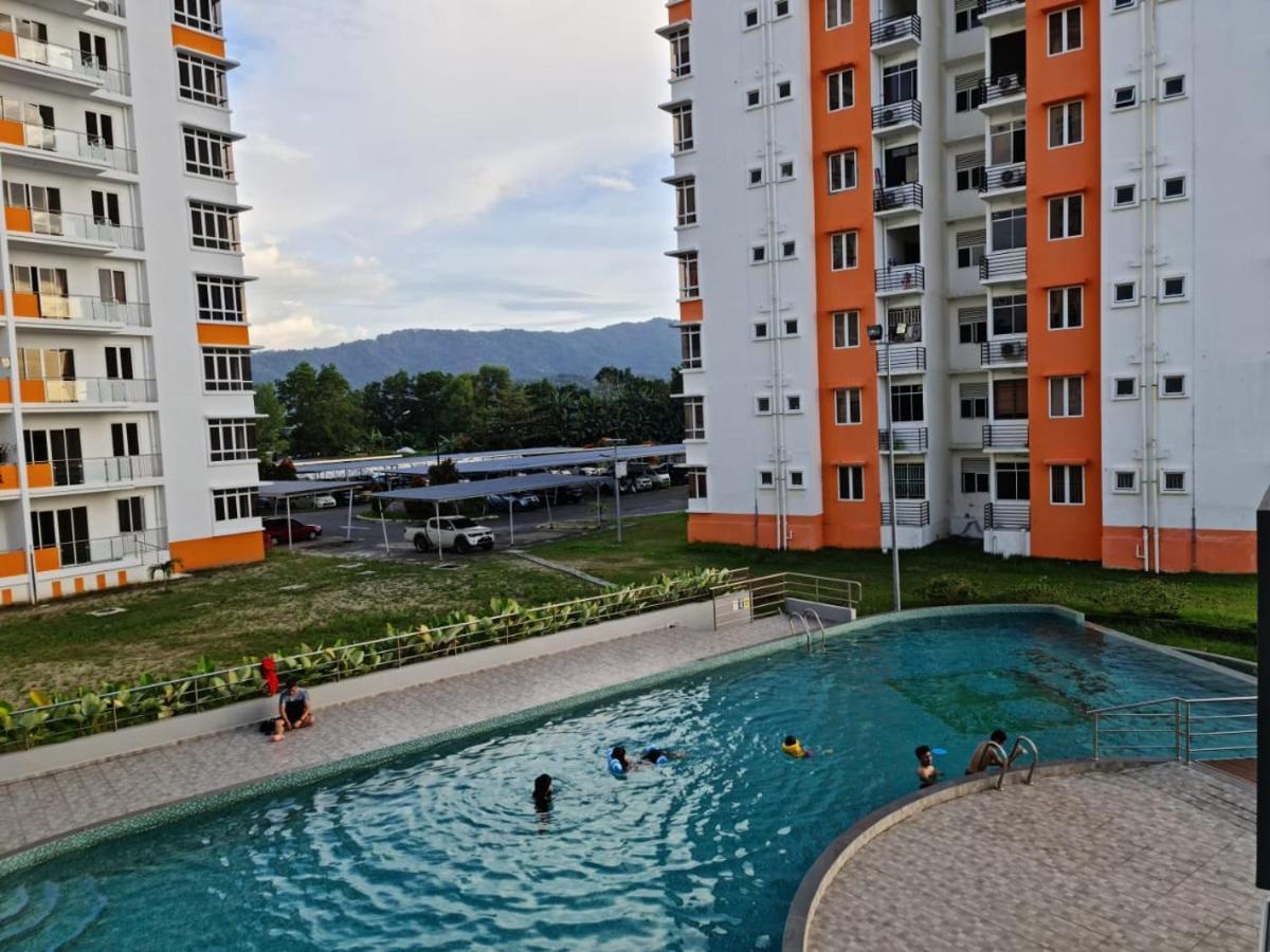 Rhr Deluxe Guesthouse Kinarut Papar Sabah - Pool View Luaran gambar