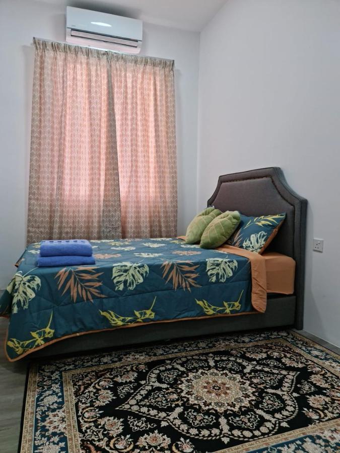 Rhr Deluxe Guesthouse Kinarut Papar Sabah - Pool View Luaran gambar